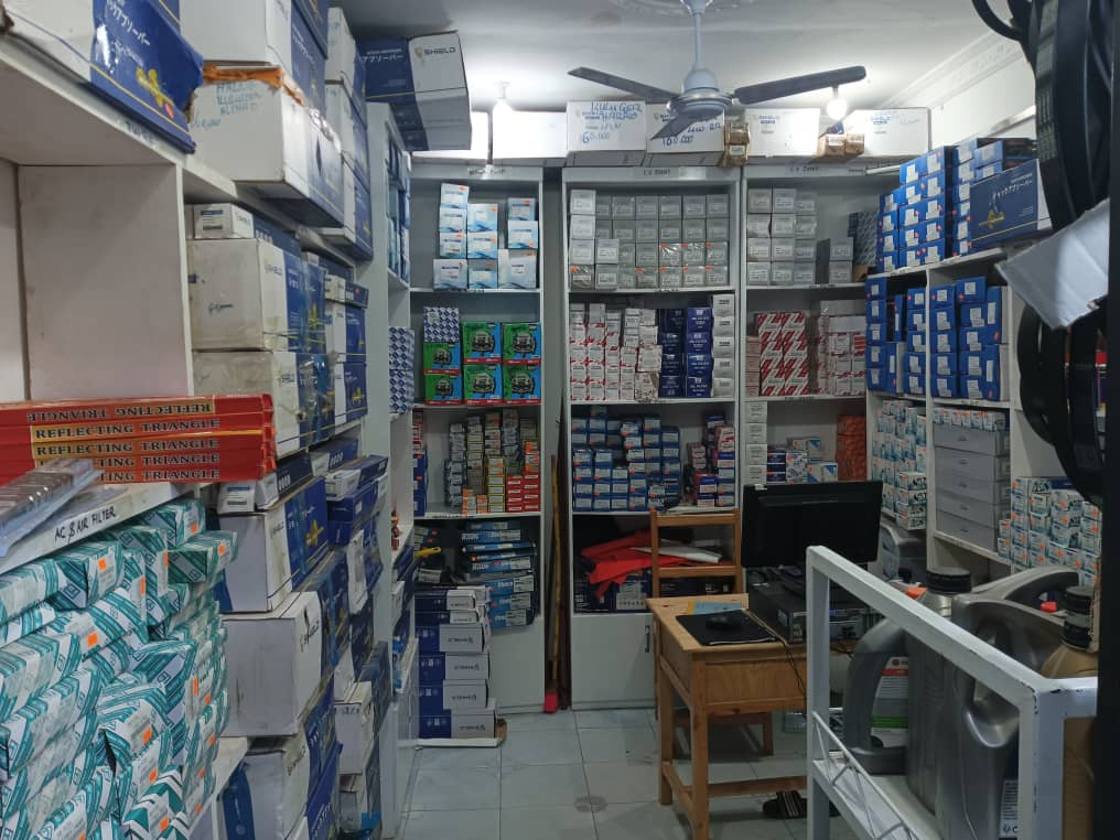 HIGH QUALITY AUTOPARTS AND LUBRICANTS