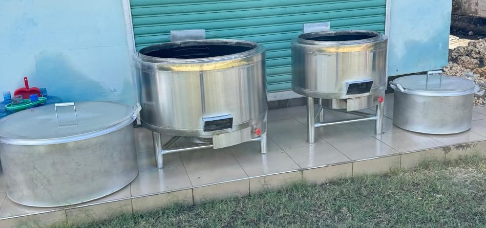 WE SUPPLY EFFICIENT AND EFFECTIVE LPG COOKING STOVES AND POTS FOR INSTITUTIONAL USE